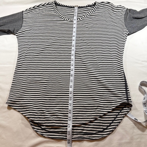 Lululemon Athletica Black and White Striped Long Sleeve Tee - Picture 7 of 8